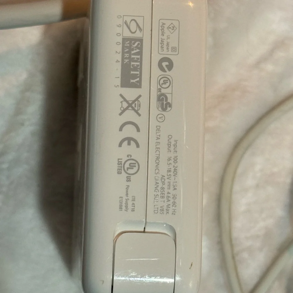 Apple White Charging Adapter